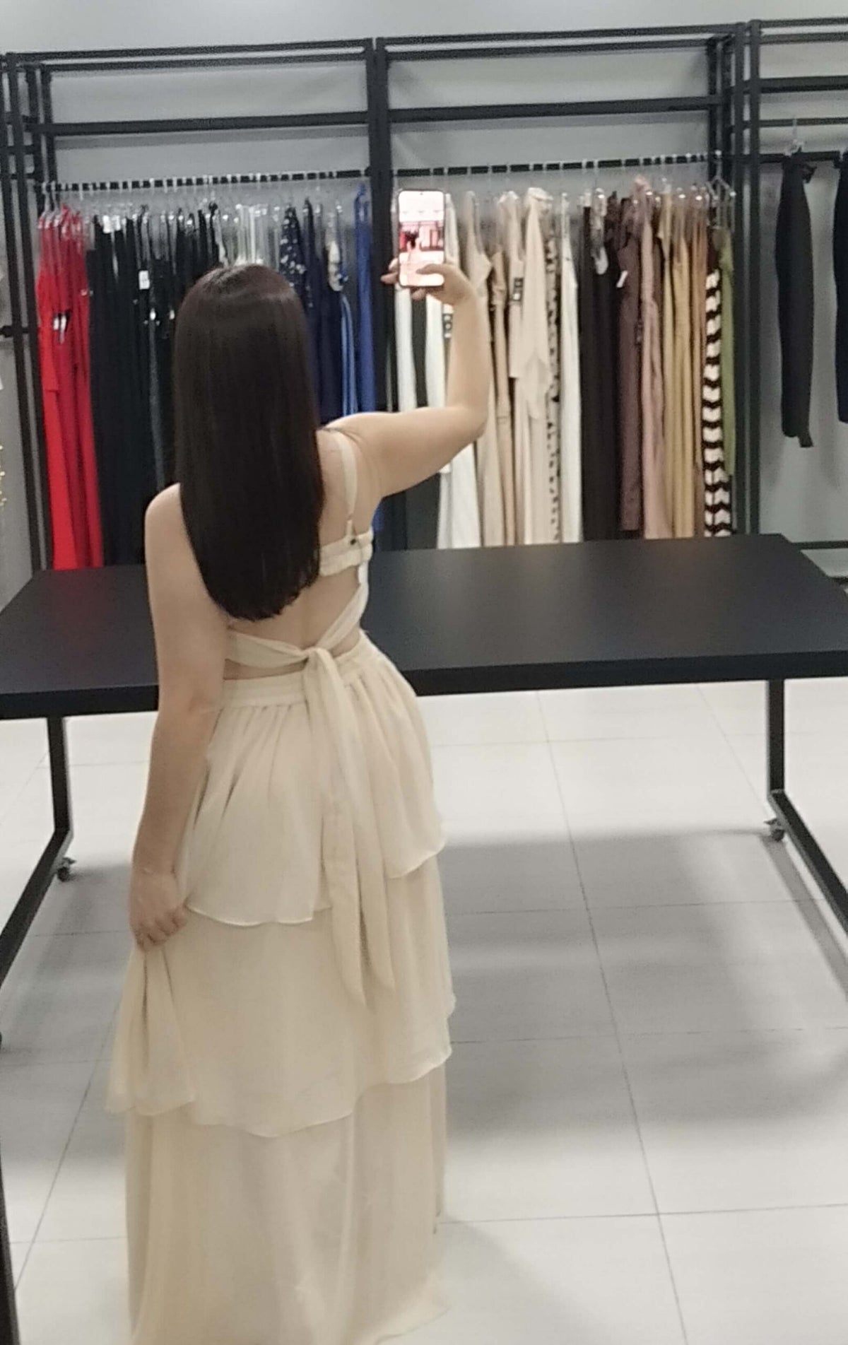 Vestido Longo Chiffon Nude | Kezia