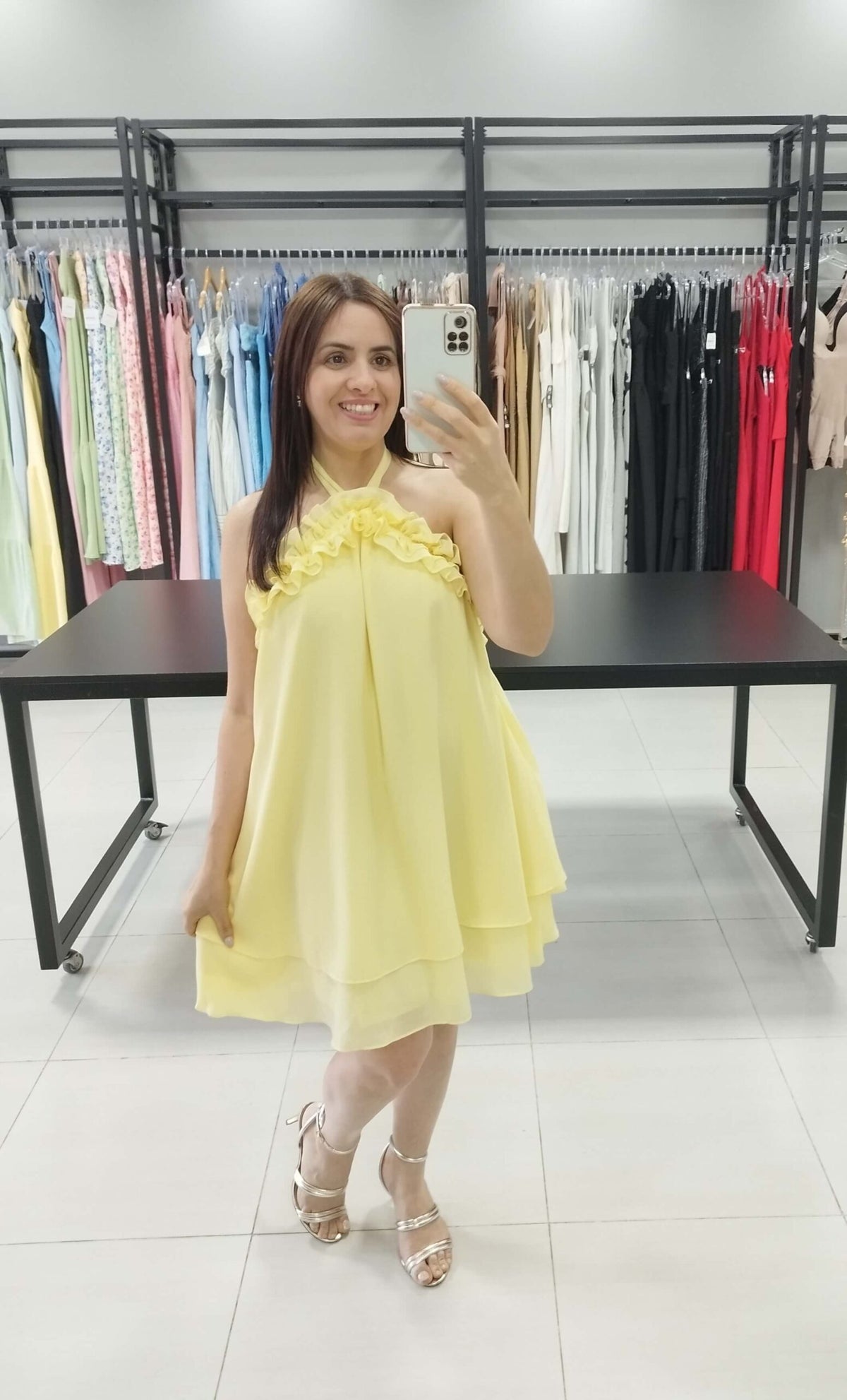 Vestido Curto Chiffon Serena | Cor Amarelo |