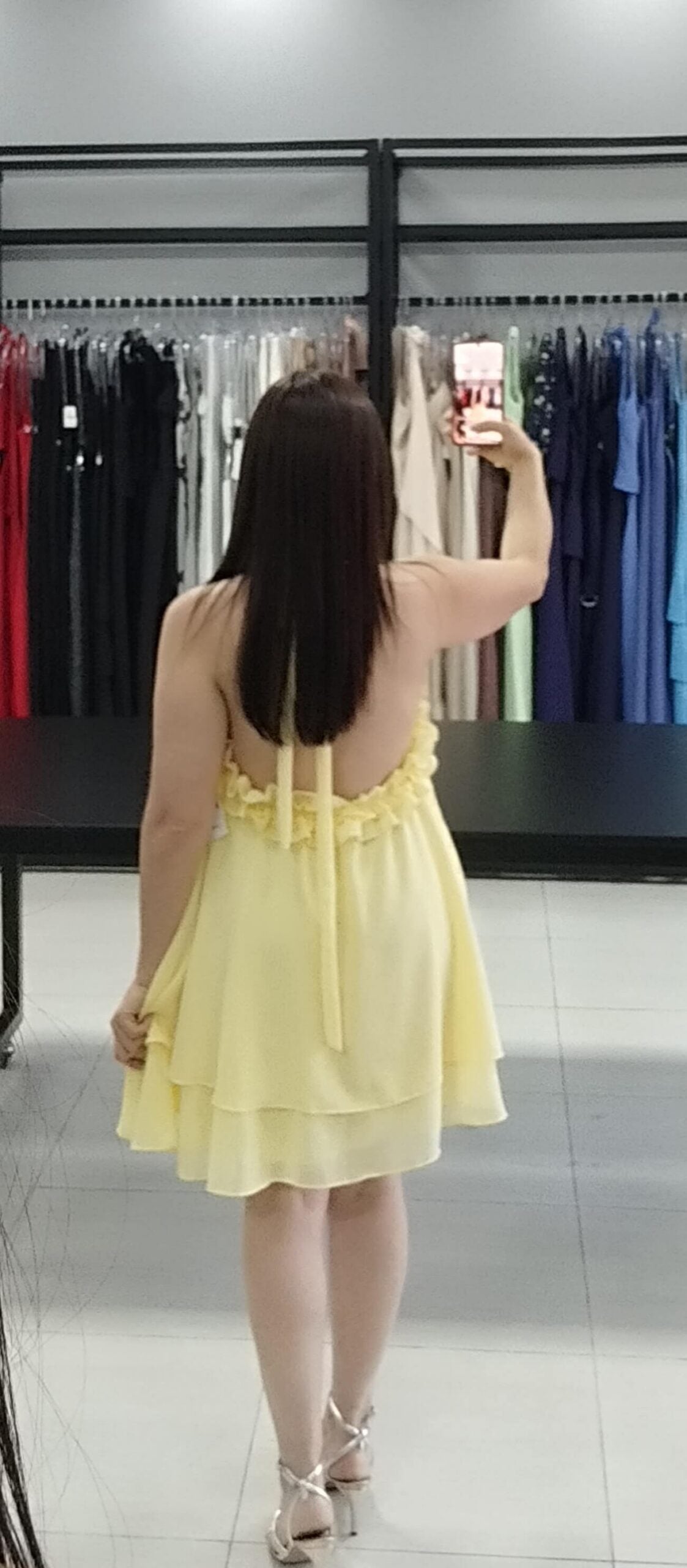 Vestido Curto Chiffon Serena | Cor Amarelo |